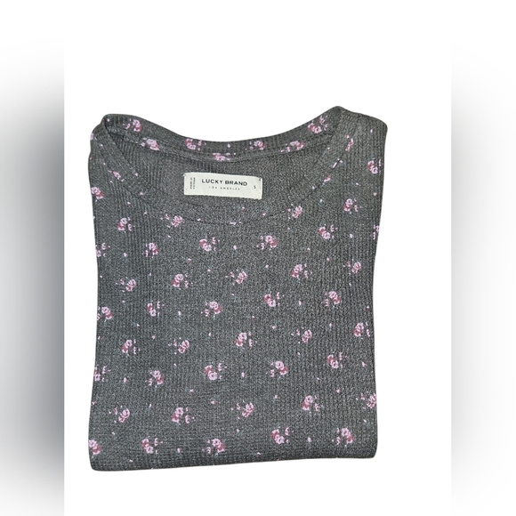 Lucky Brand Long Sleeve Thermal Gray Shirt with Pink Flowers. - Picture 5 of 5